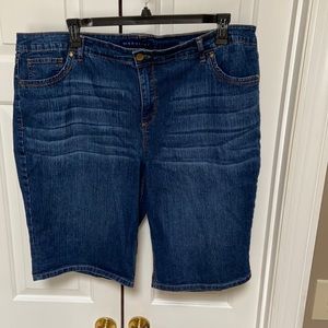 20W denim Bermuda shorts
